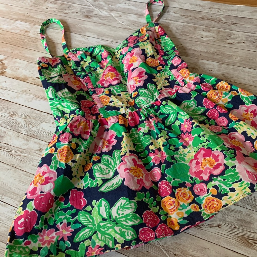 Lilly Pulitzer sz 4 floral peplum top